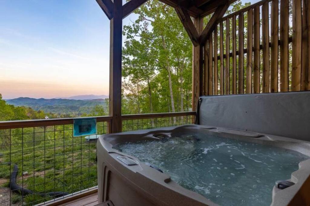 The Appalachian - Your Pigeon Forge Dream Cabin Sevierville Extérieur photo